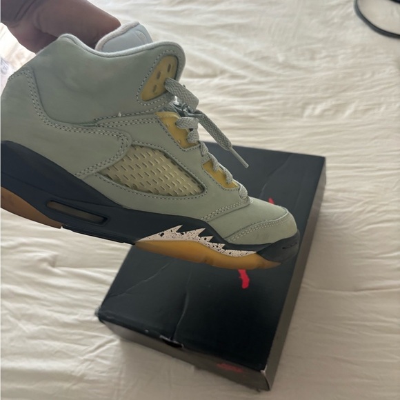 Air Jordan 5 Retro Sneakers - Picture 4 of 9